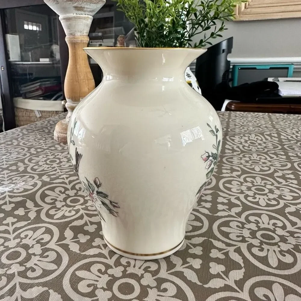 Lenox Serenade Vase Red Finch‎ Bird & Floral Design vintage USA 6” approx